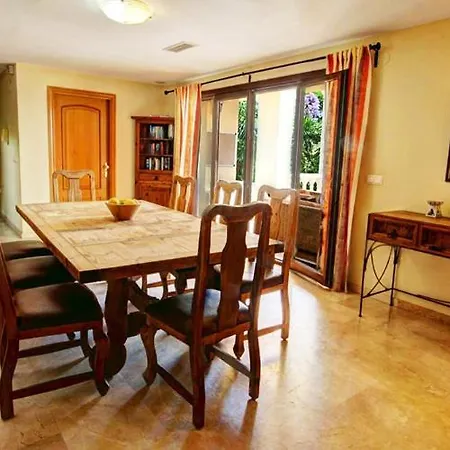 Villa Montana *